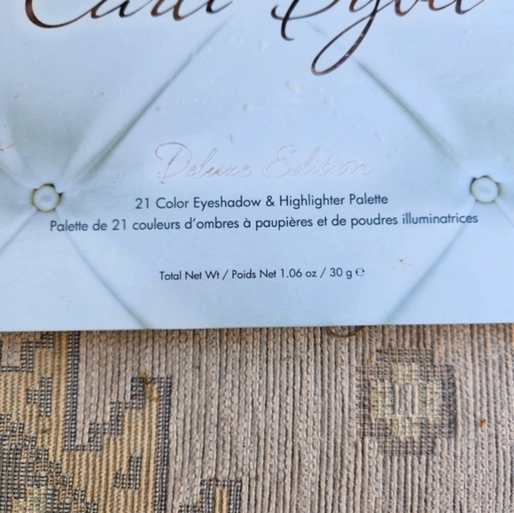bh‎ cosmetics carli bybel palette deluxe edition, and a free gift - Picture 10 of 12